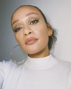 Glossy Gossip: E-3: Why You Should Start a Podcast with BeautyMe's Charisse Kenion