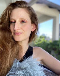 Glossy Gossip E6: How to 'Green' Your Kit with Clean Beauty MUA Katey Denno