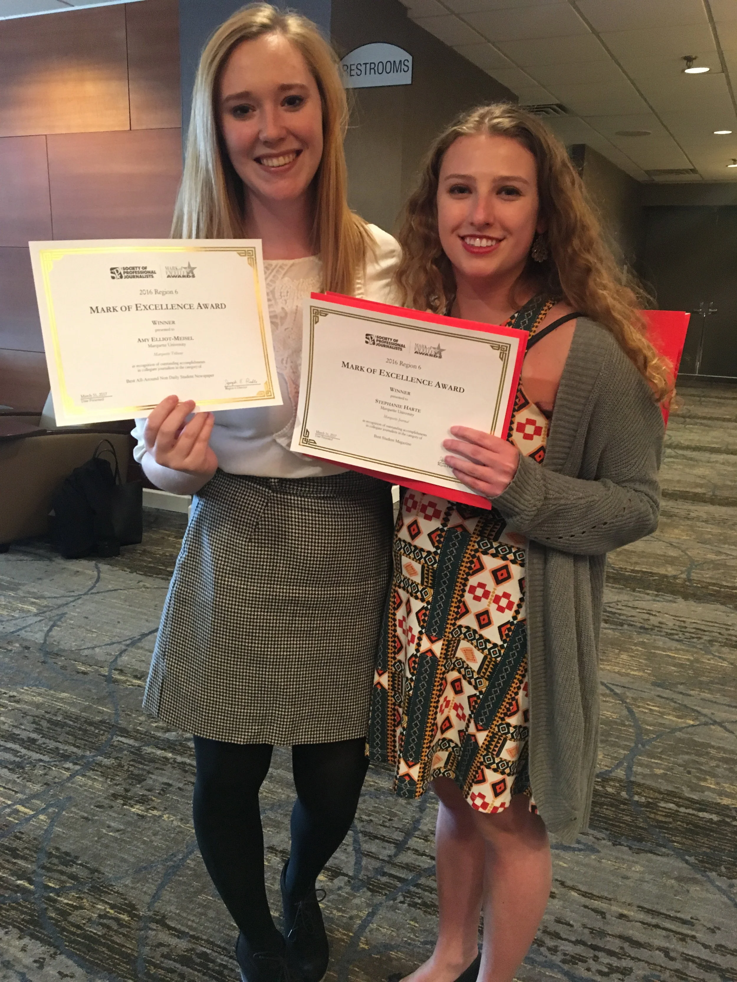 Stephanie Harte and Amy Elliot-Meise won SPJ awards in Minneapolis for best non daily student newspaper and best student magazine.