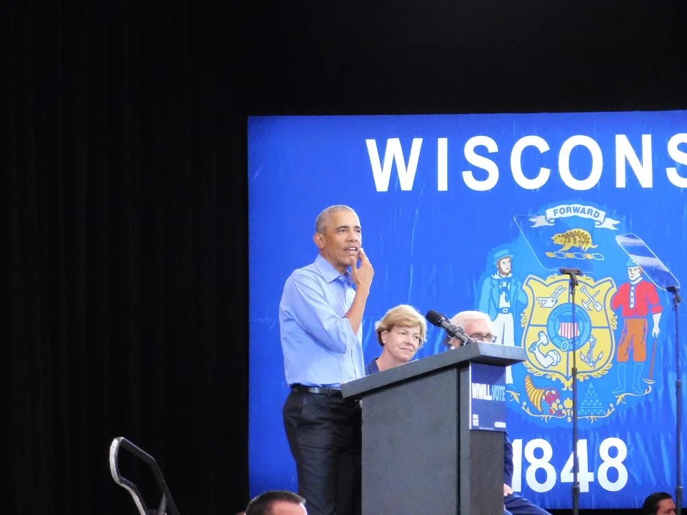 Barack Obama encourages Milwaukee to vote blue. (Picture by Nyesha Stone)