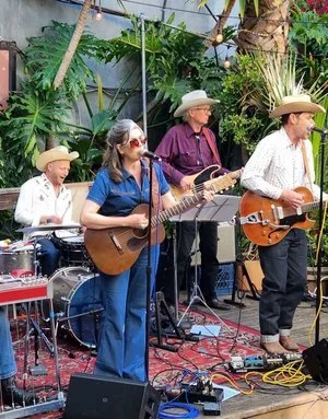 Slow Hand BBQ, Martinez