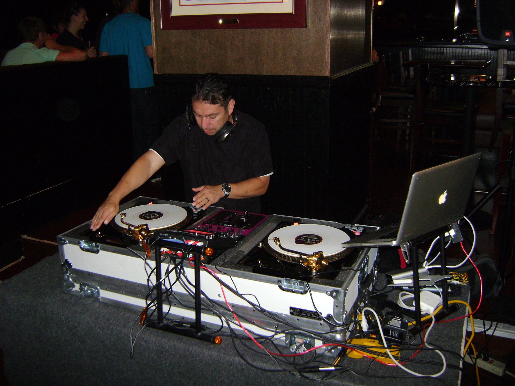 CarLOS "DJ C-LOS" general manager + retAIL buyer C-LOS EMERGED IN THE 90'S WORKING AT THE ICONIC ARONS RECORDS. THROUGH HIS JOURNEY, HE MADE HIS WAY TO FAT BEATS, AND LATER ON OPENING AND CO-FOUNDING STACKS VINYL IN CERRITOS, CA. WITH 25 + YEARS OF DJING UNDER HIS BELT AND RETAIL RECORD STORE EXPERIENCE, C-LOS BRINGS HIS TOUCH TO BJIOS. 