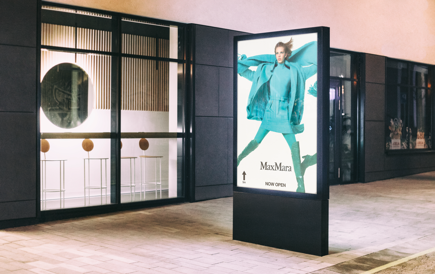 Max-Mara-Sign-8.png