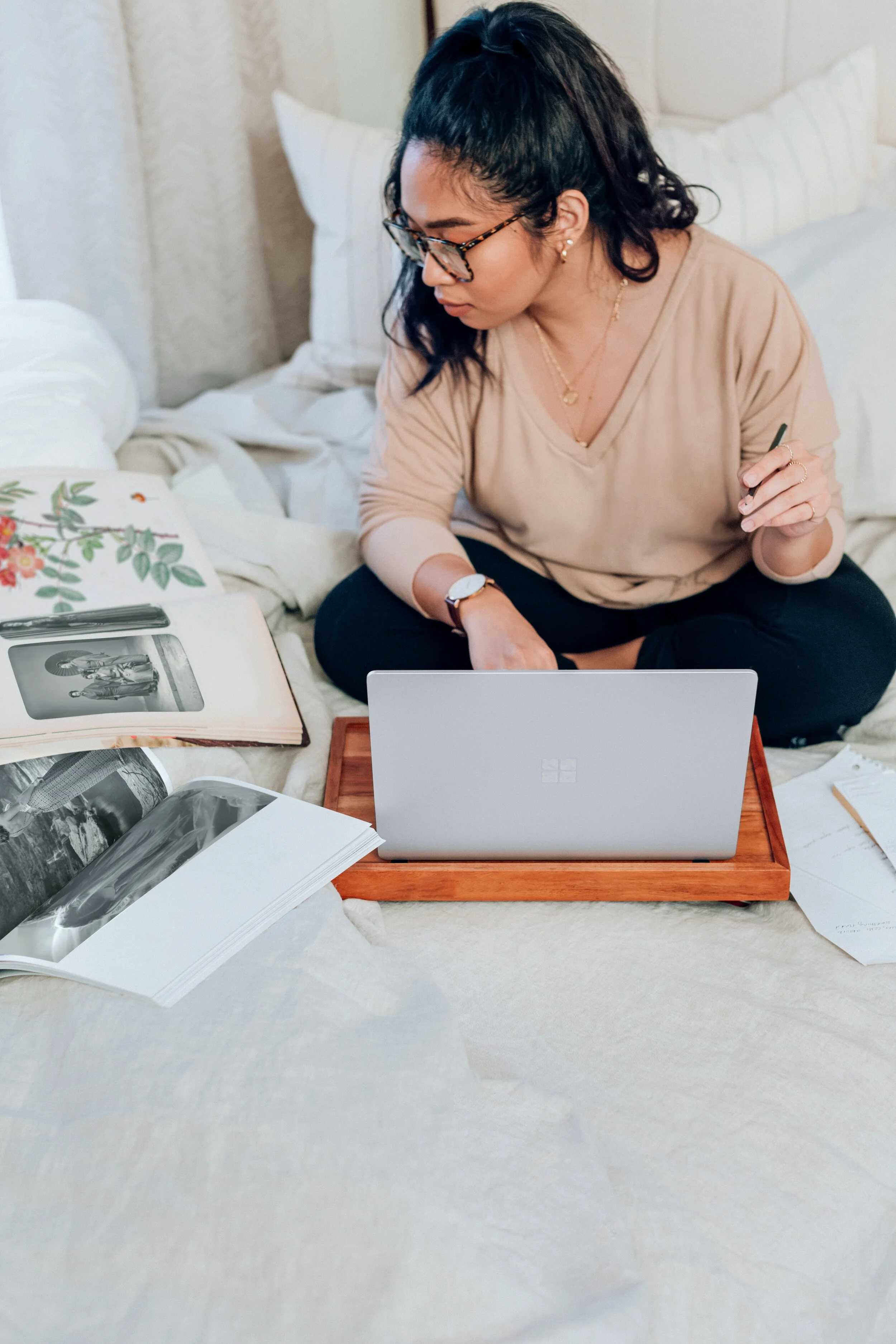 surface-1MCyZ8Ezdbs-unsplash.jpg
