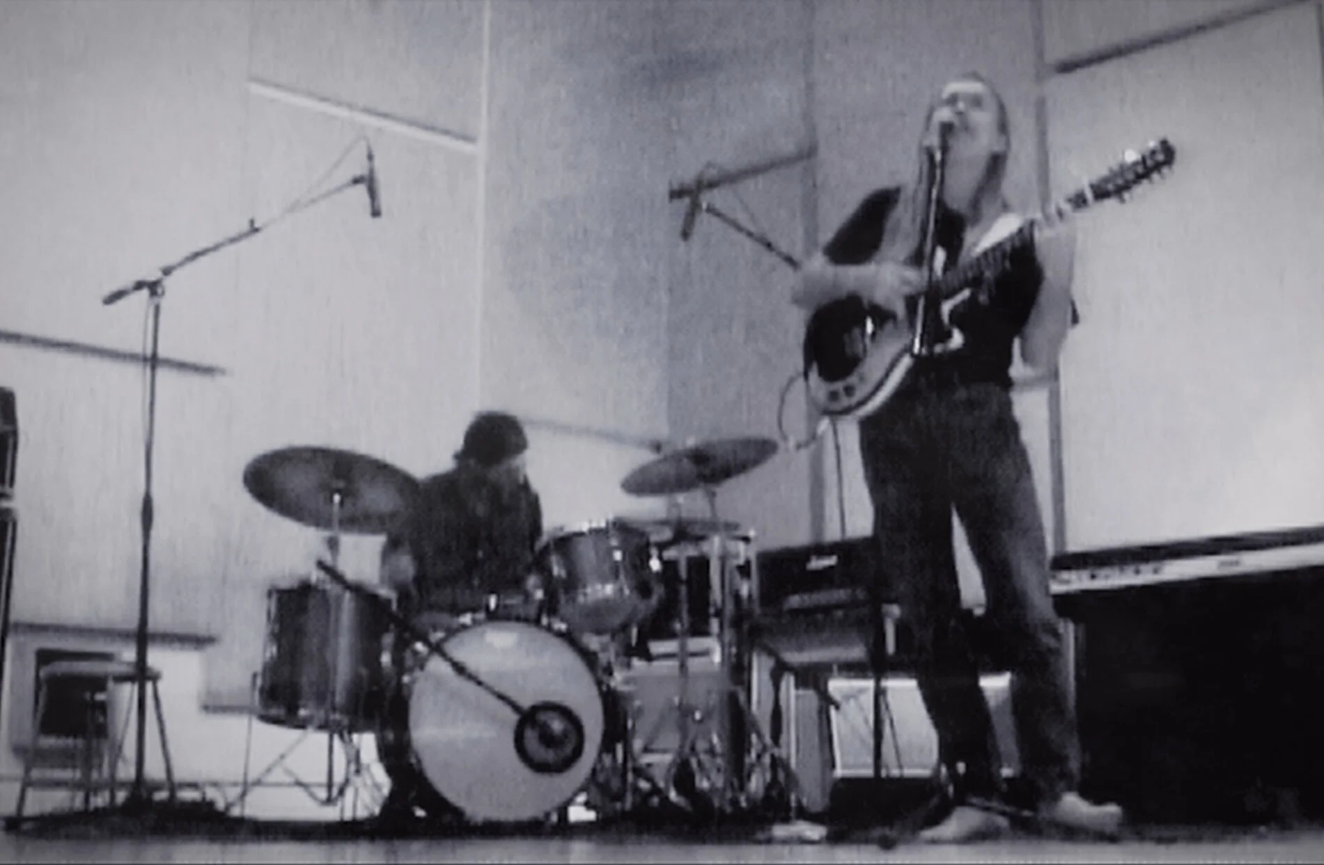 Tonstartssbandht- "Pass Away"