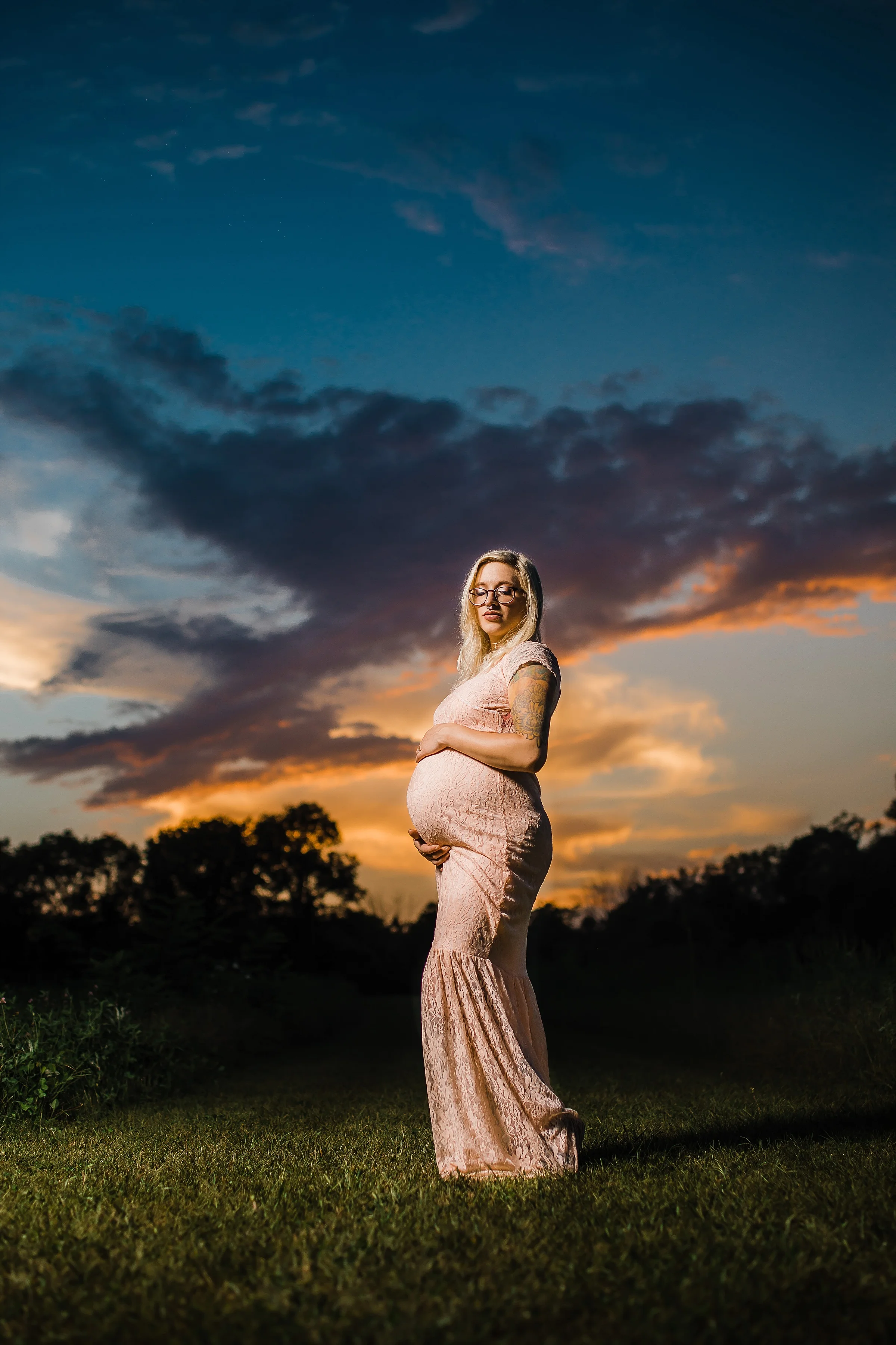 Indianapolis maternity photography avon town hall park (25).jpg