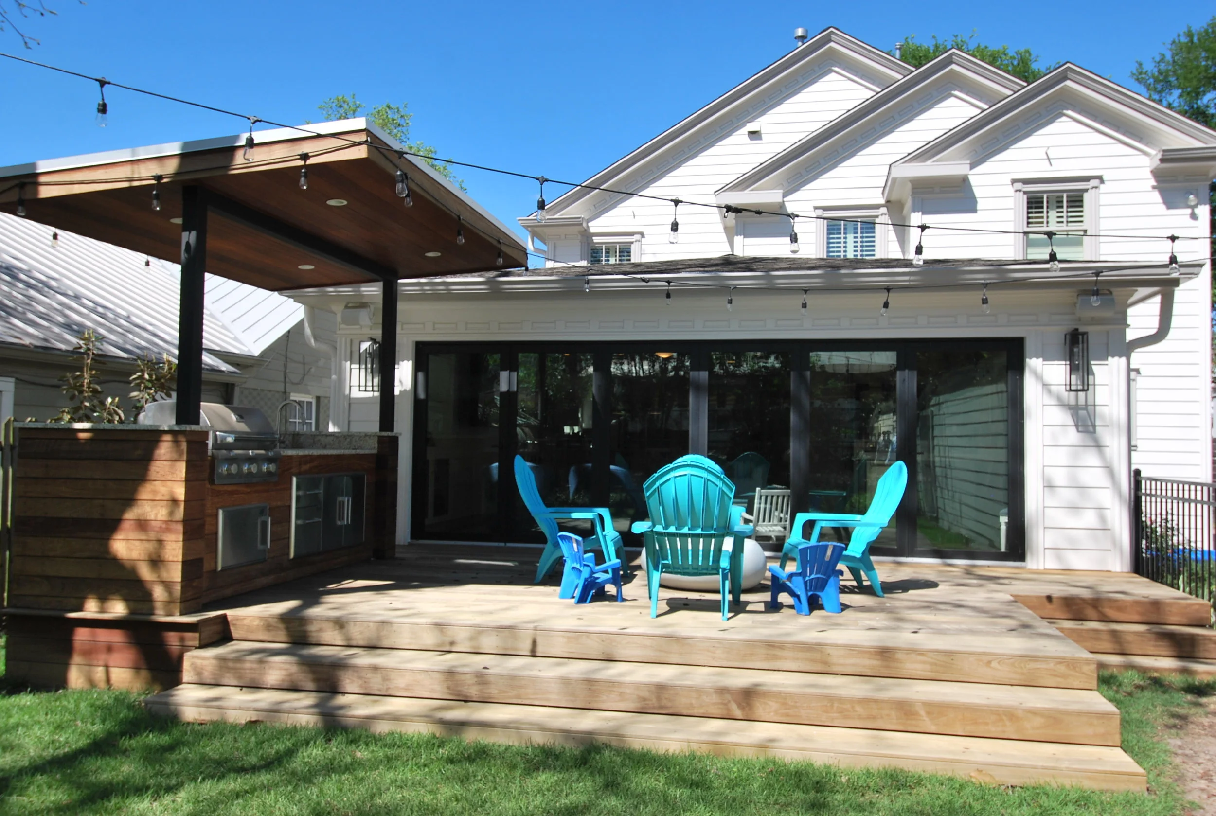 exterior 5.JPG