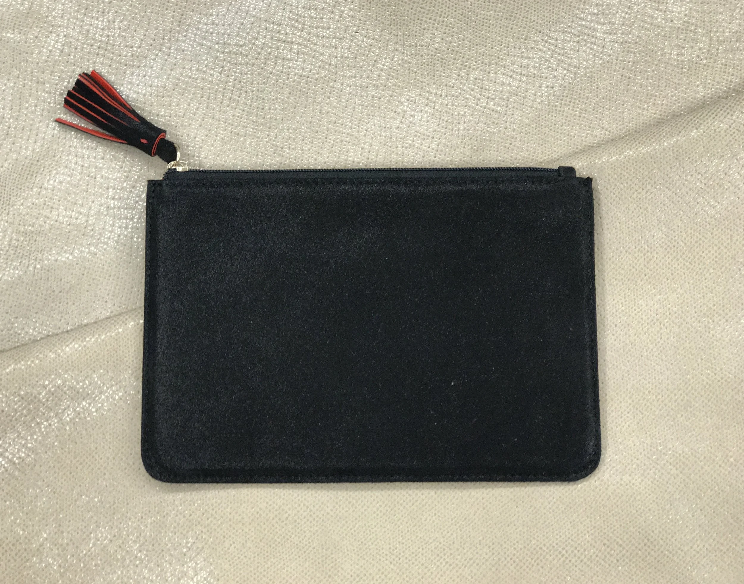 VIAJIYU-VYT-POUCHES-IPHONE-PICS6.jpg