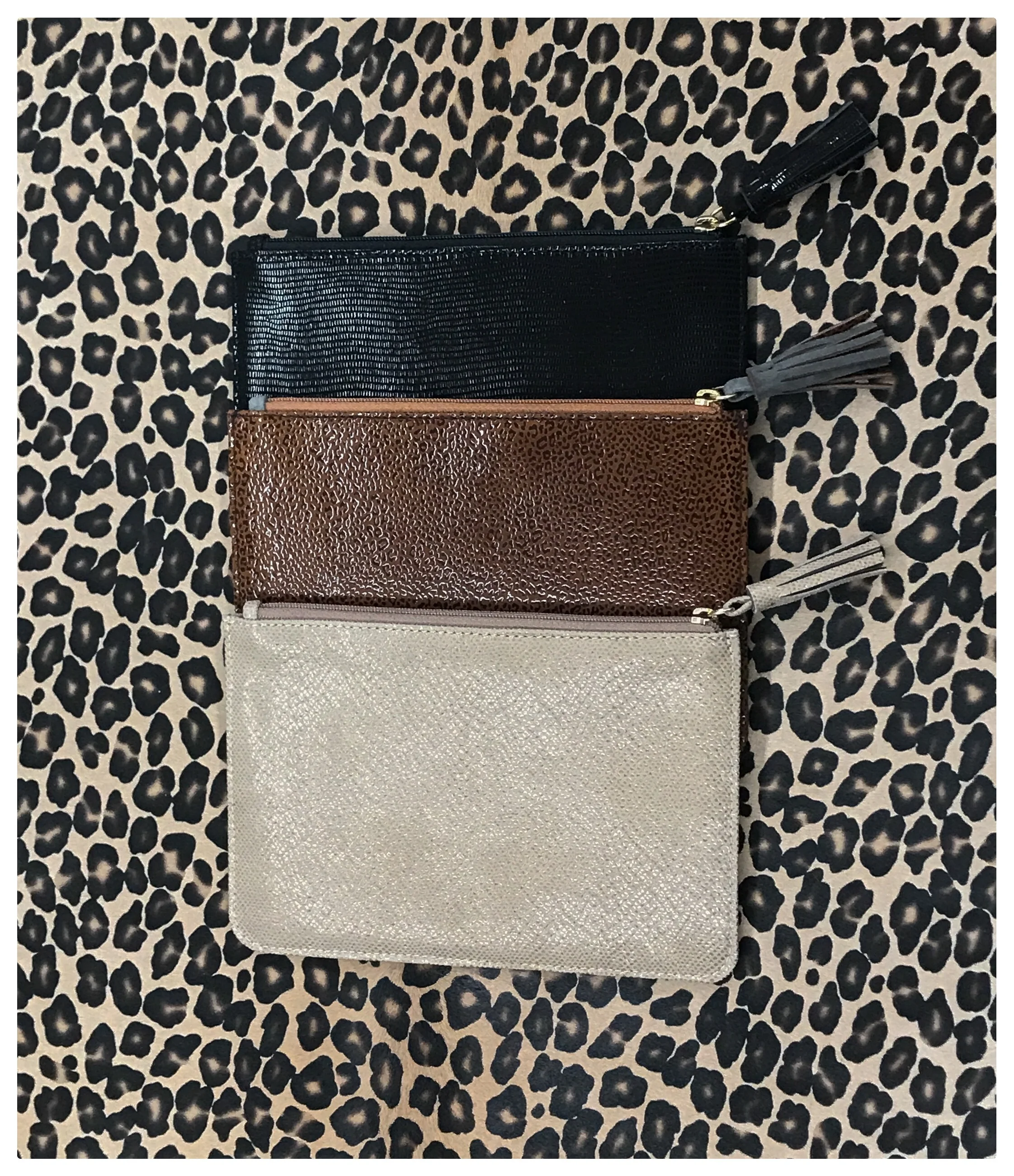 VIAJIYU-VYT-POUCHES-IPHONE-PICS34.jpg
