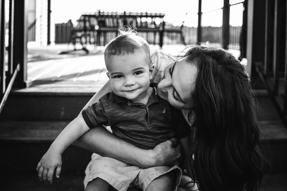 Pittsburgh b&w family documentary portraiture -18.jpg