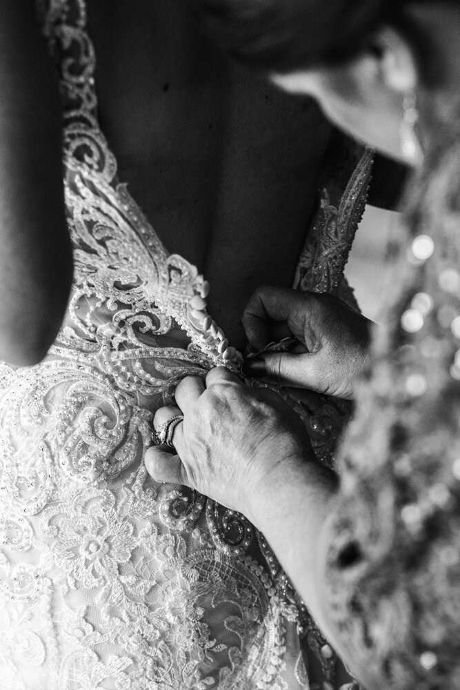 Blue Ribbon farm Wedding documentary wedding photography Pittsburgh-3836.jpg