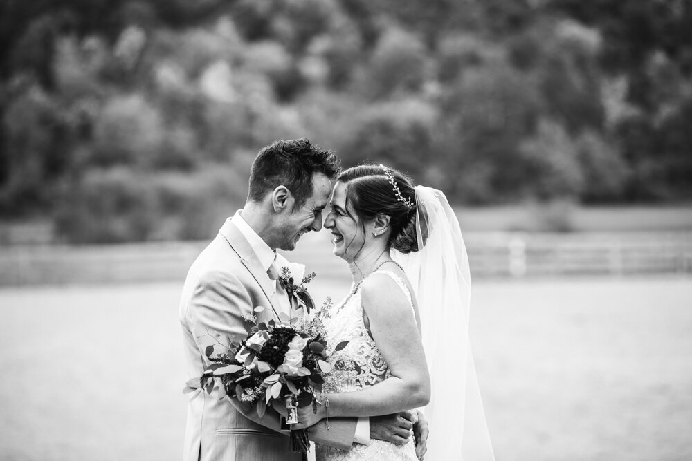 Blue Ribbon farm Wedding documentary wedding photography Pittsburgh-4367.jpg