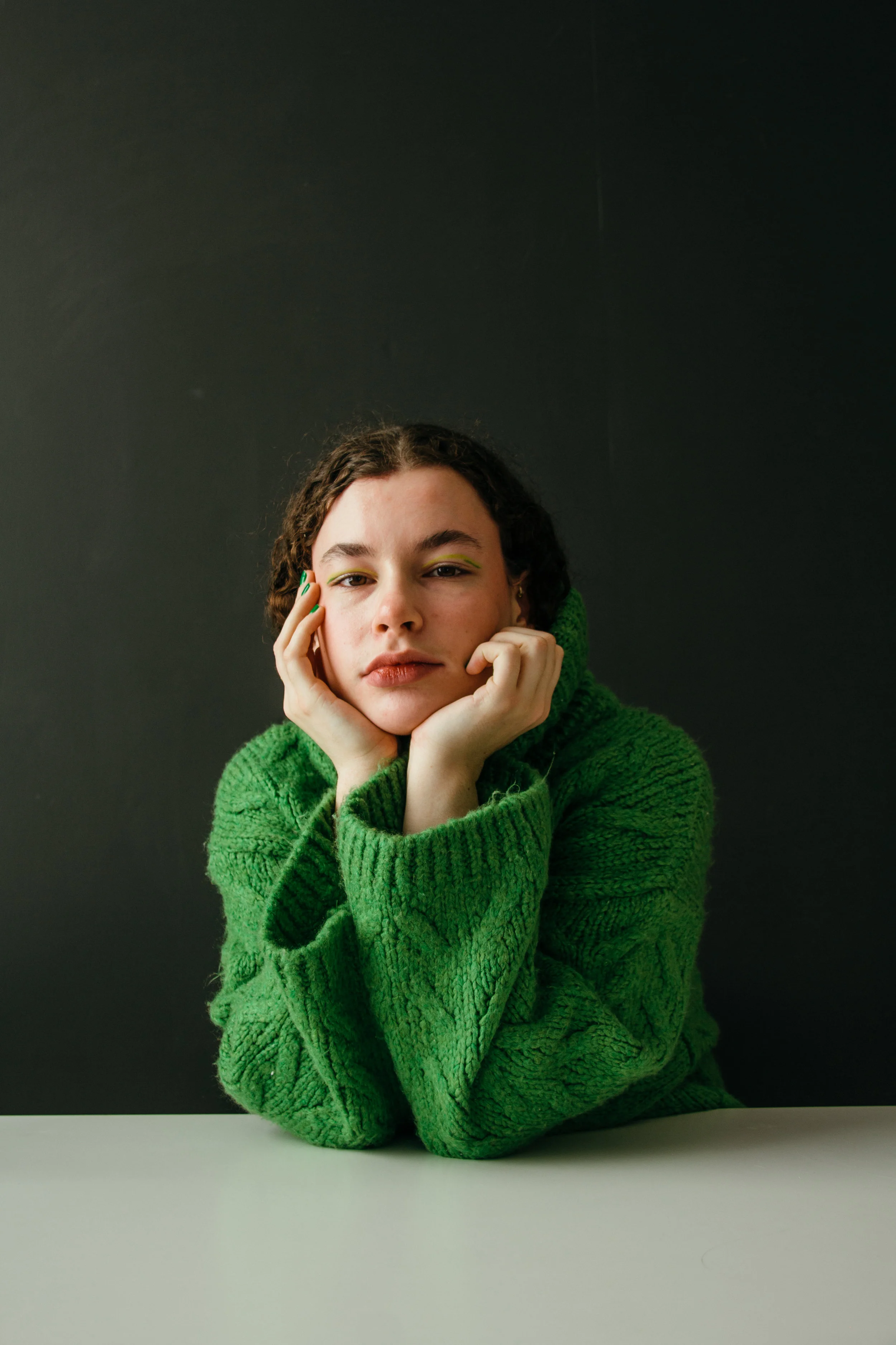 Wallis_green-turtleneck_9751.jpg