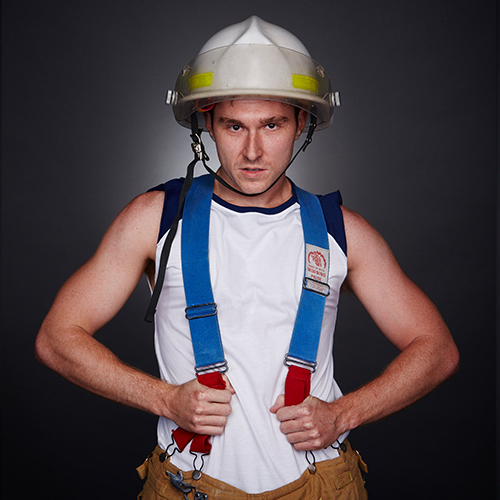 ZACH STEVENS SENIOR COPYWRITER