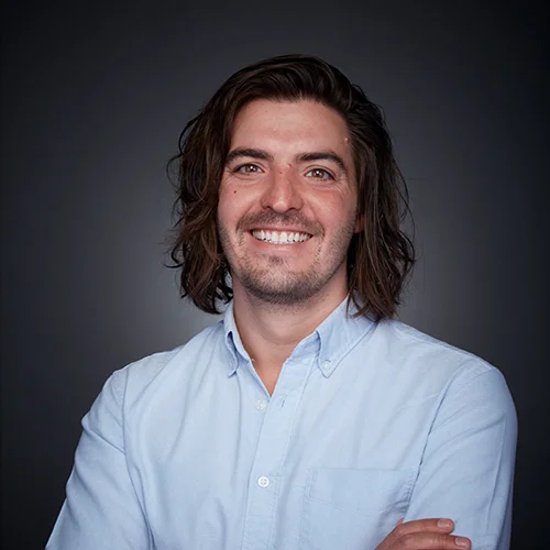LEONARD RADER SENIOR COPYWRITER