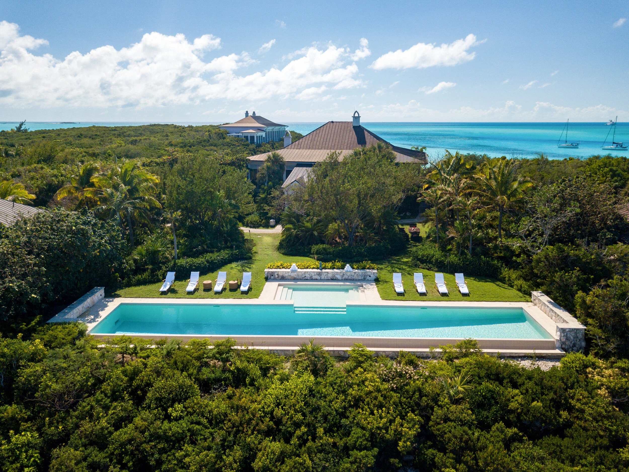 037-Four Seasons Portfolio-031-ExumaLittlePipeCay-DJI_0473.jpg