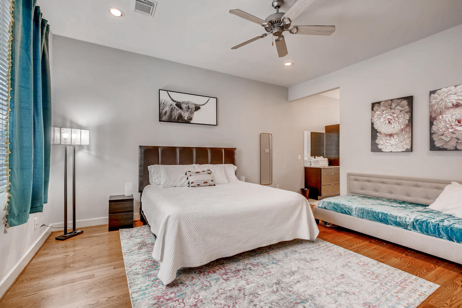 Houston Airbnb Percenti Hospitality