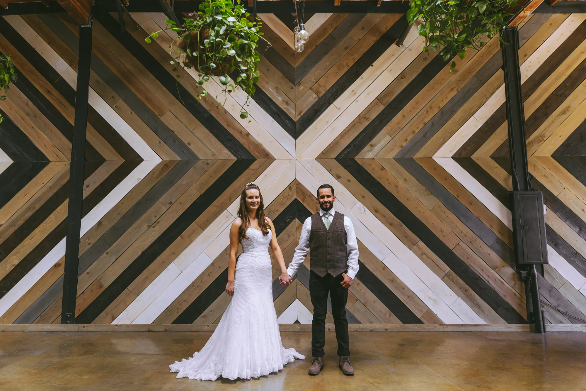 2016-GracianoWedding-VistaCA-BoozeBrothers-sm-0047.jpg