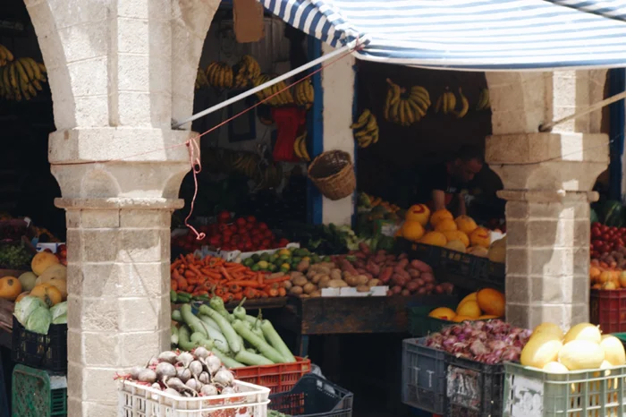 A wide range of food sold by weight