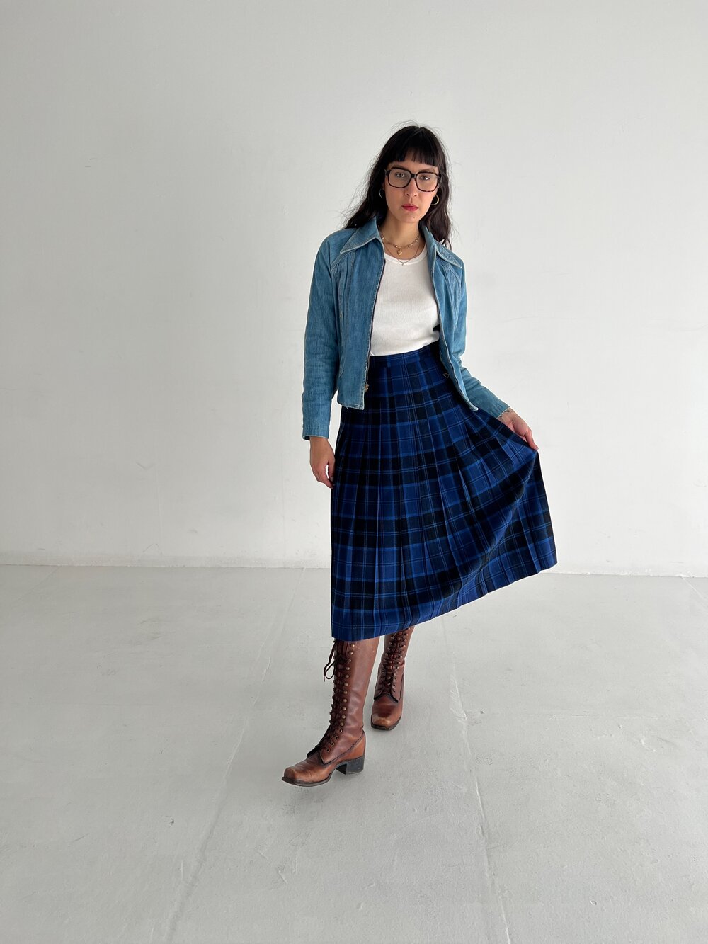 Midi skirt outfit 80's top