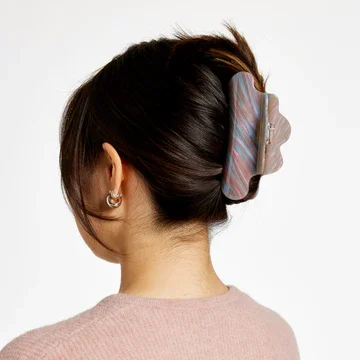 NimbusFuelInHair_886cc2a4-5b83-432d-8f74-eb033c0f5ee2_360x.webp