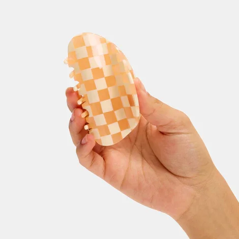 checker-claw_frose_hand1_470x.webp