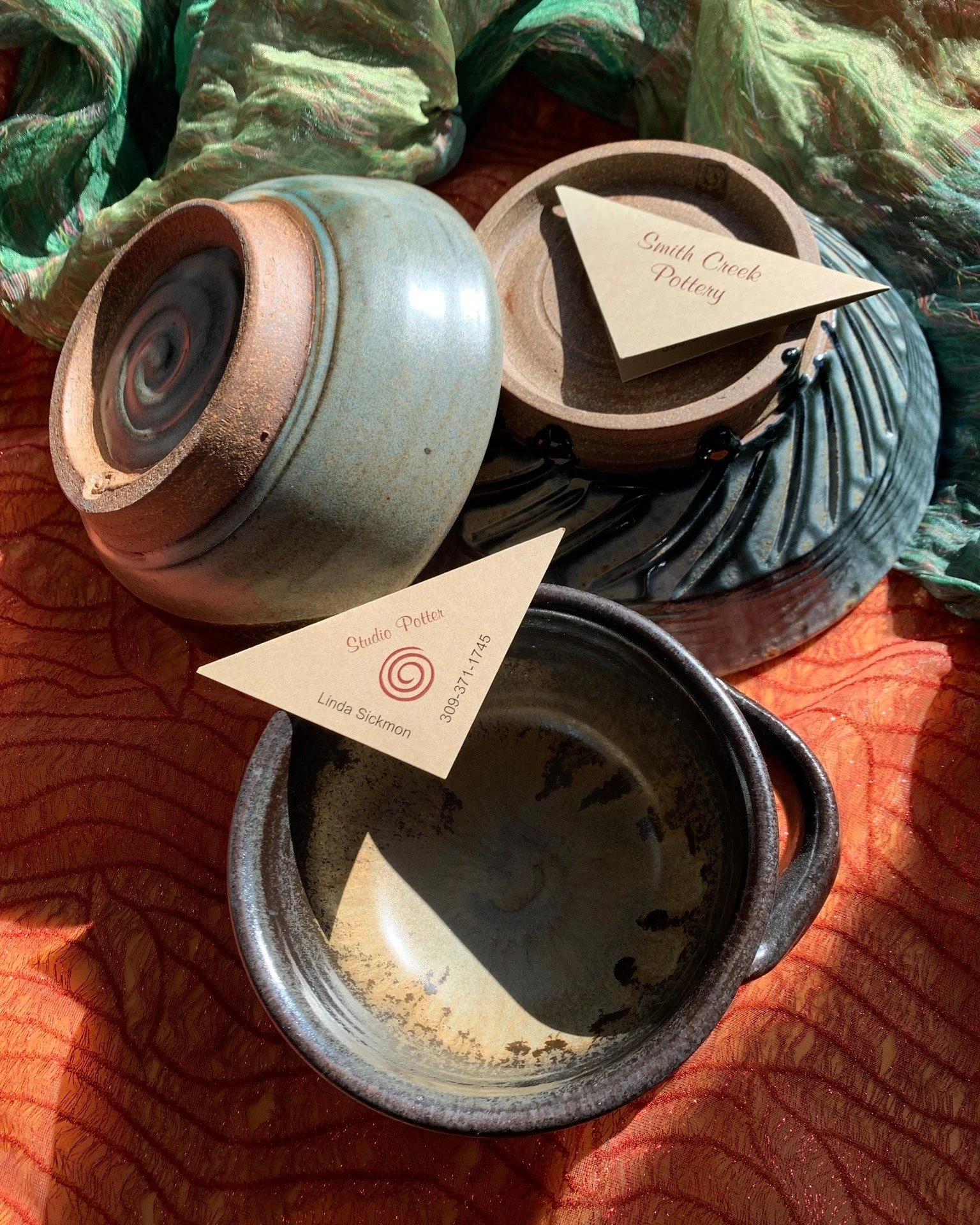 Bowls, bowls, bowls galore! 🍵 Enjoy a sneak peek of just SOME of the fabulous bowls our artists have made for our Great-Great-GREAT Bowls of Soup fundraiser on Thursday, November 13. Grab a ticket today and choose your handmade bowl from over 200 op