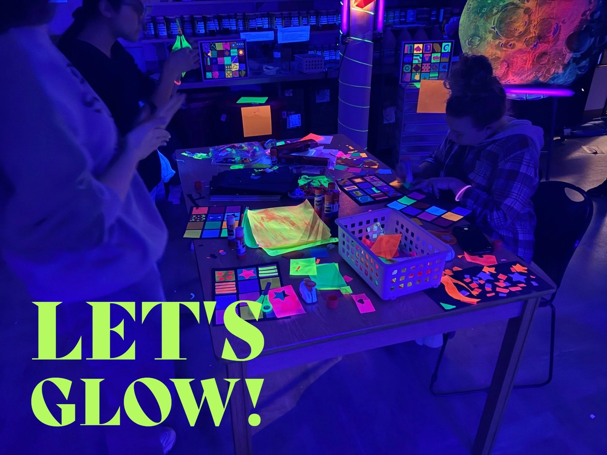 Here's what's happening at the arts center this week 👇

✨ EVENTS + WORKSHOPS ✨
🎨 FREE Kids' Art Month Session TONIGHT, WED (2/4) from 4-6pm: Music, Rhythm, and Sound Design
🌟 Glow Night on THURS (2/5) from 5:30-7:30pm: https://galesburgarts.networ