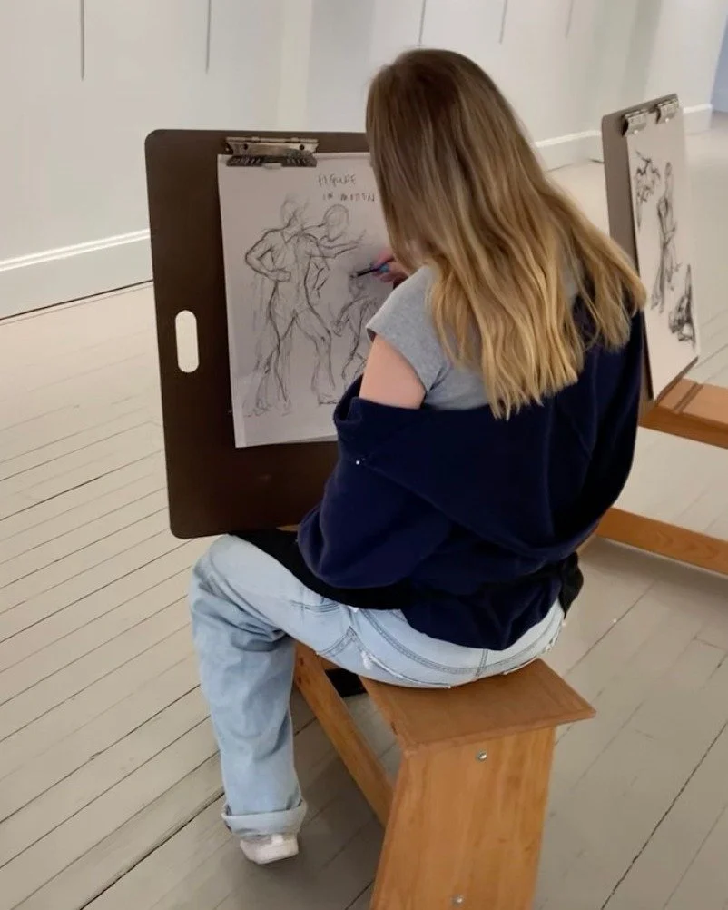 Learn to approach FIGURE DRAWING from observation! Register here 👉 https://galesburgarts.networkforgood.com/events/96581-live-portrait-drawing-with-tina-browder

🔸 Live Figure Drawing with Tina Browder
🔸 SAT, Mar. 28 from 10am-12pm
🔸 $25 per pers