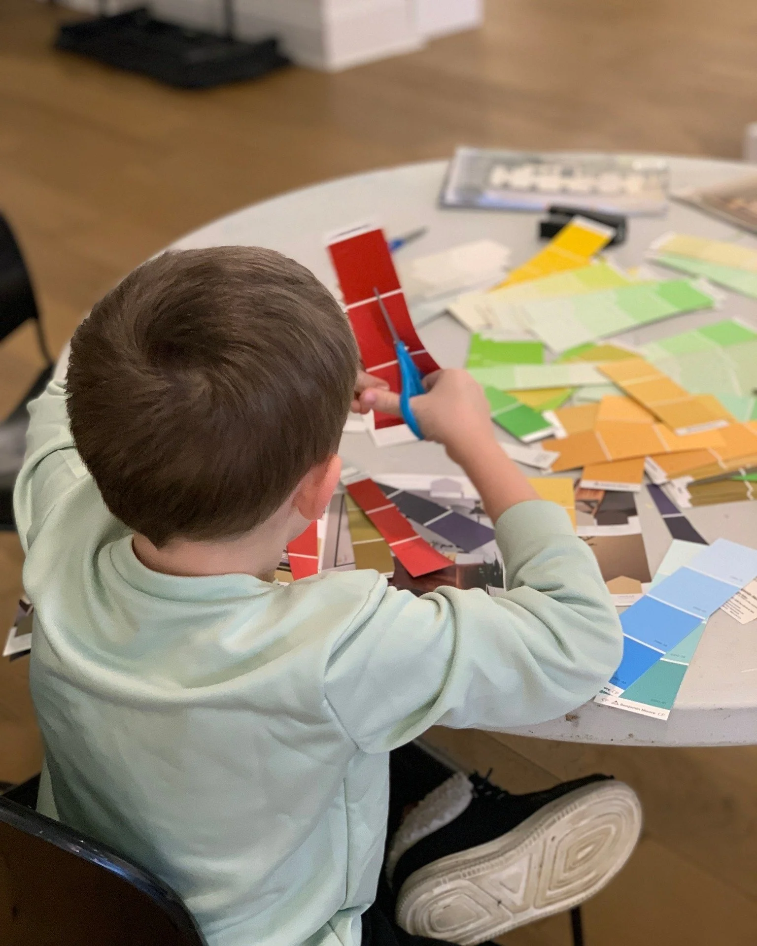 Here's what's happening at the arts center this week 👇

✨ EVENTS + WORKSHOPS ✨
🎨 Homeschool Art Club: Painting is this WED (2/18) from 1-2:30pm: https://galesburgarts.networkforgood.com/events/96036-homeschool-art-club-painting
🎨  Mandala Ceramics