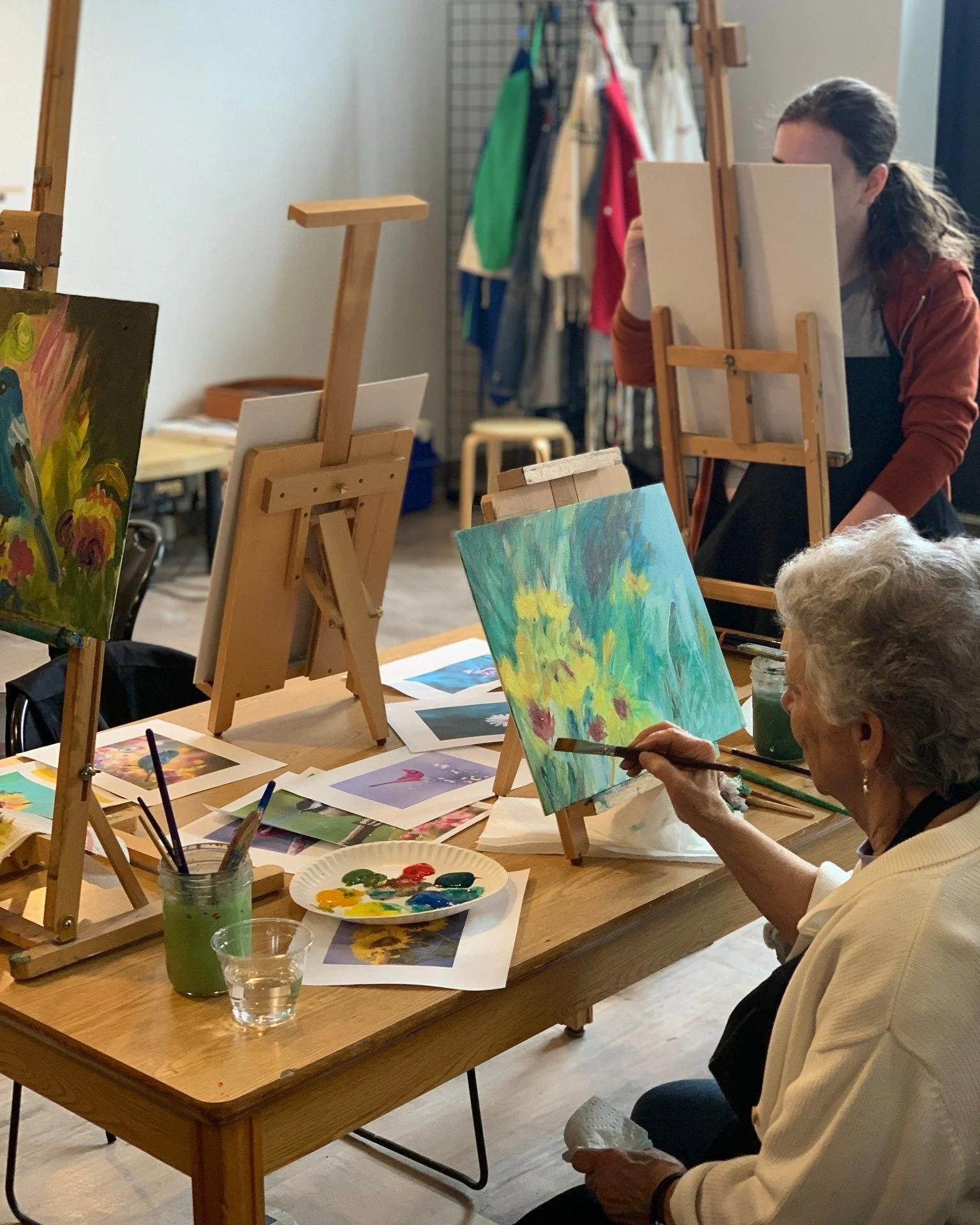 Here's what's happening at the arts center this week 👇

✨ EVENTS + WORKSHOPS ✨
🍹 Friday, 3/13, 5:30pm: ArtBar (Ages 21+) 👉 https://galesburgarts.networkforgood.com/events/96040-march-artbar
🎨  Saturday, 3/14, 10am: Weaving Your Story w/ Eboni Bel