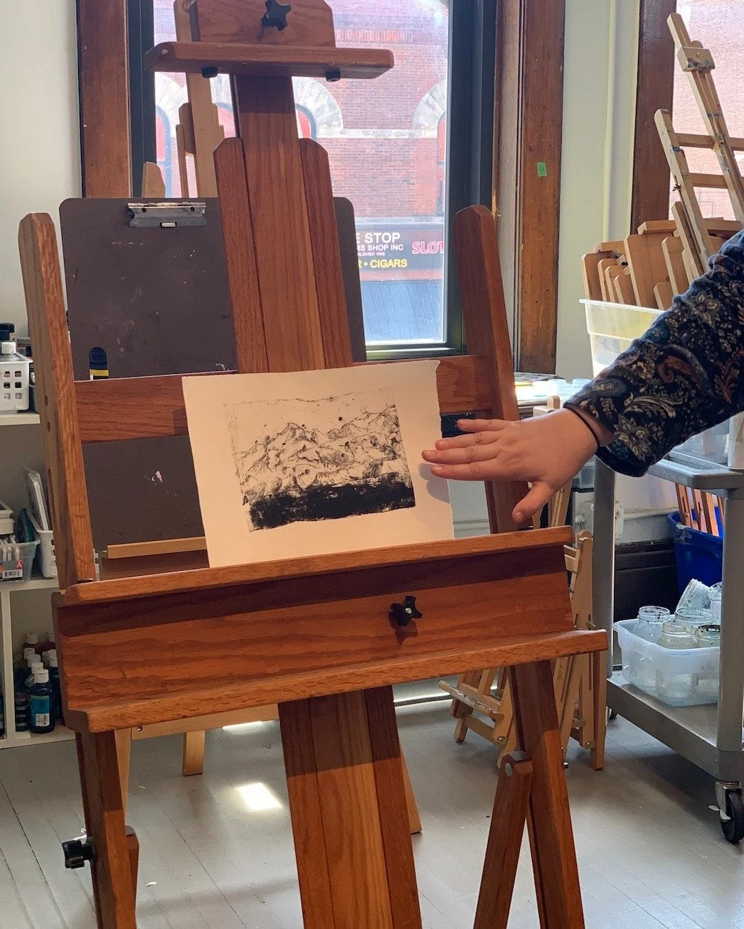 Check out what's going on at the arts center this week! 👇

✨ EXHIBITIONS ✨
🖼 Our exhibition featuring the work of ABANA: Artist-Blacksmith's Association of North America is on view in the Joanne R. Goudie Permanent Collection Gallery (3rd floor) th