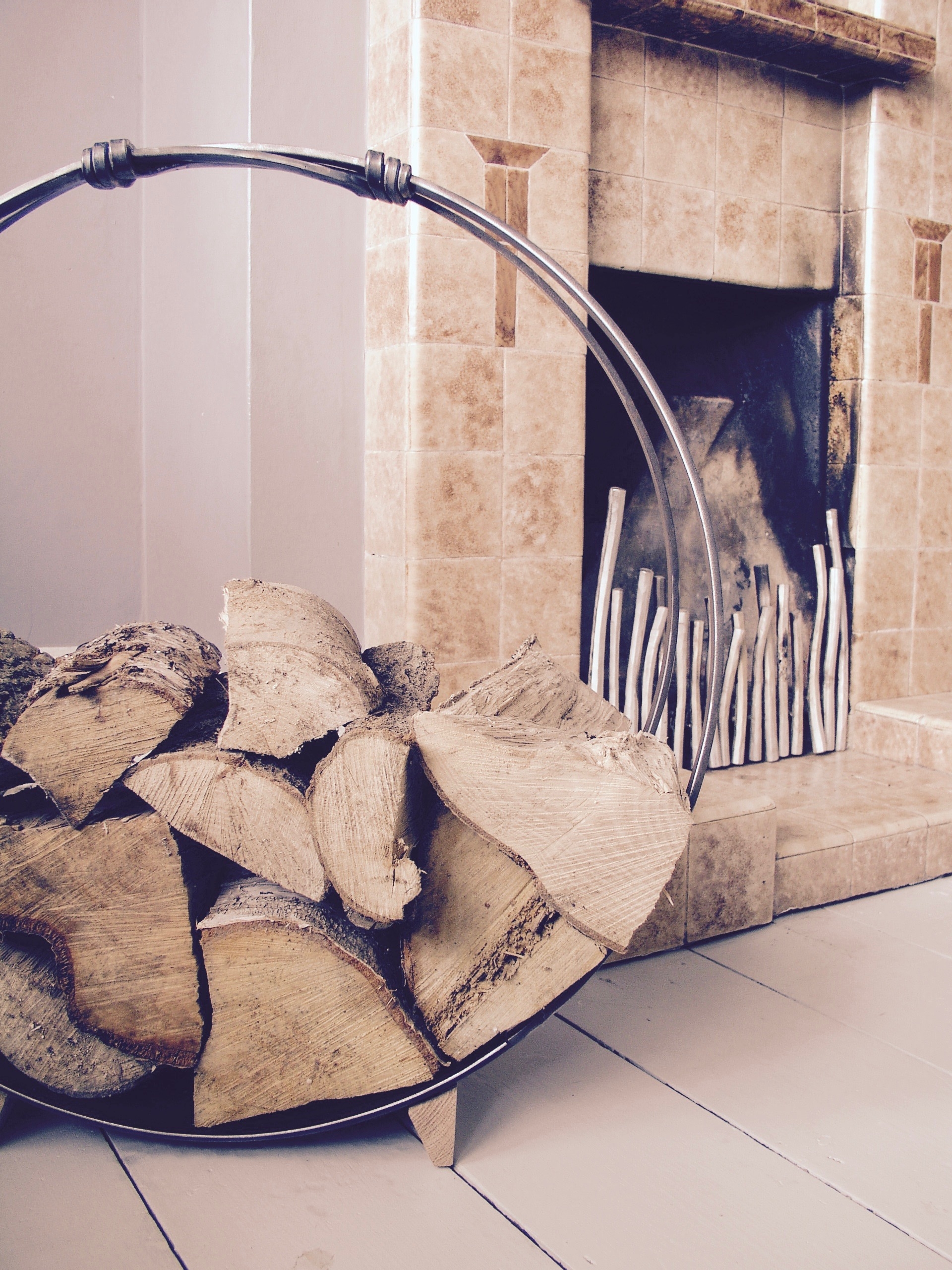 contemporary log basket