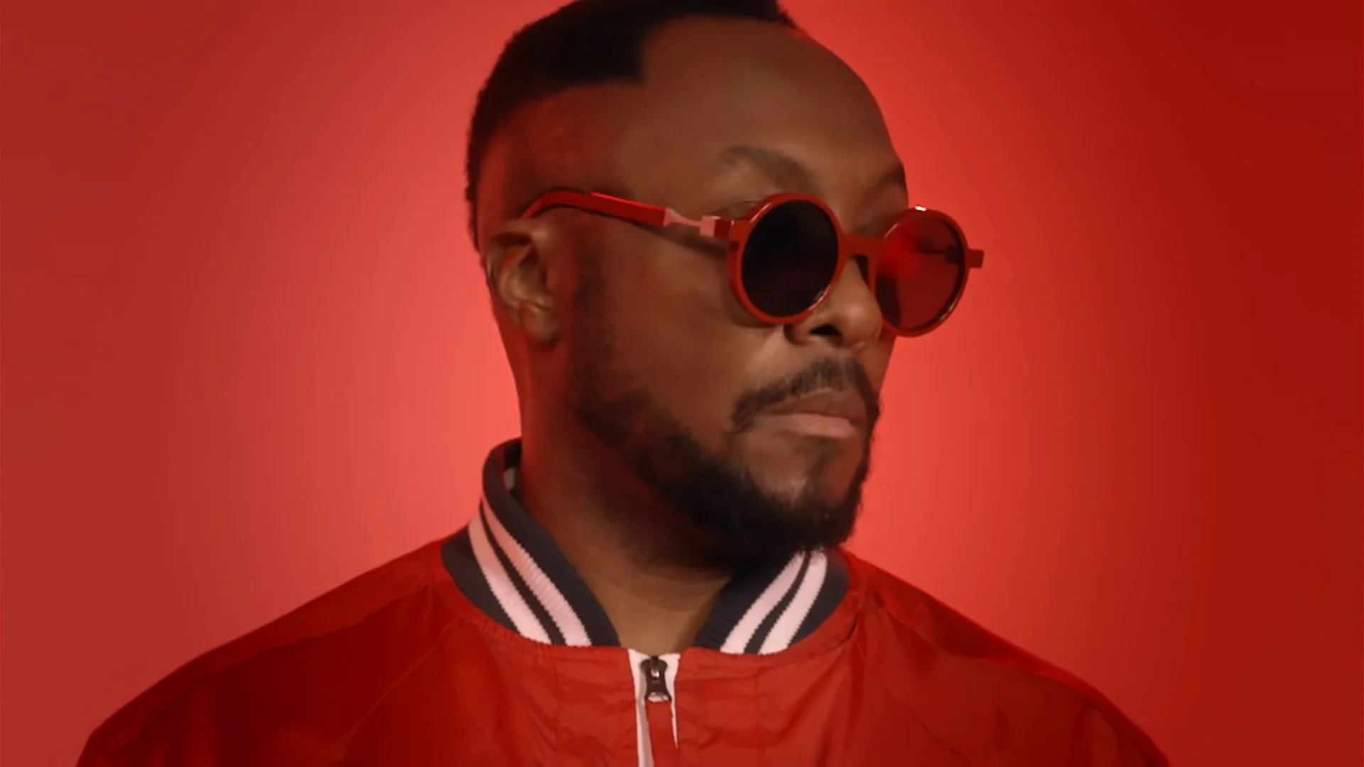 GIRL LIKE ME Shakira / Black Eyed Peas — CASKAL