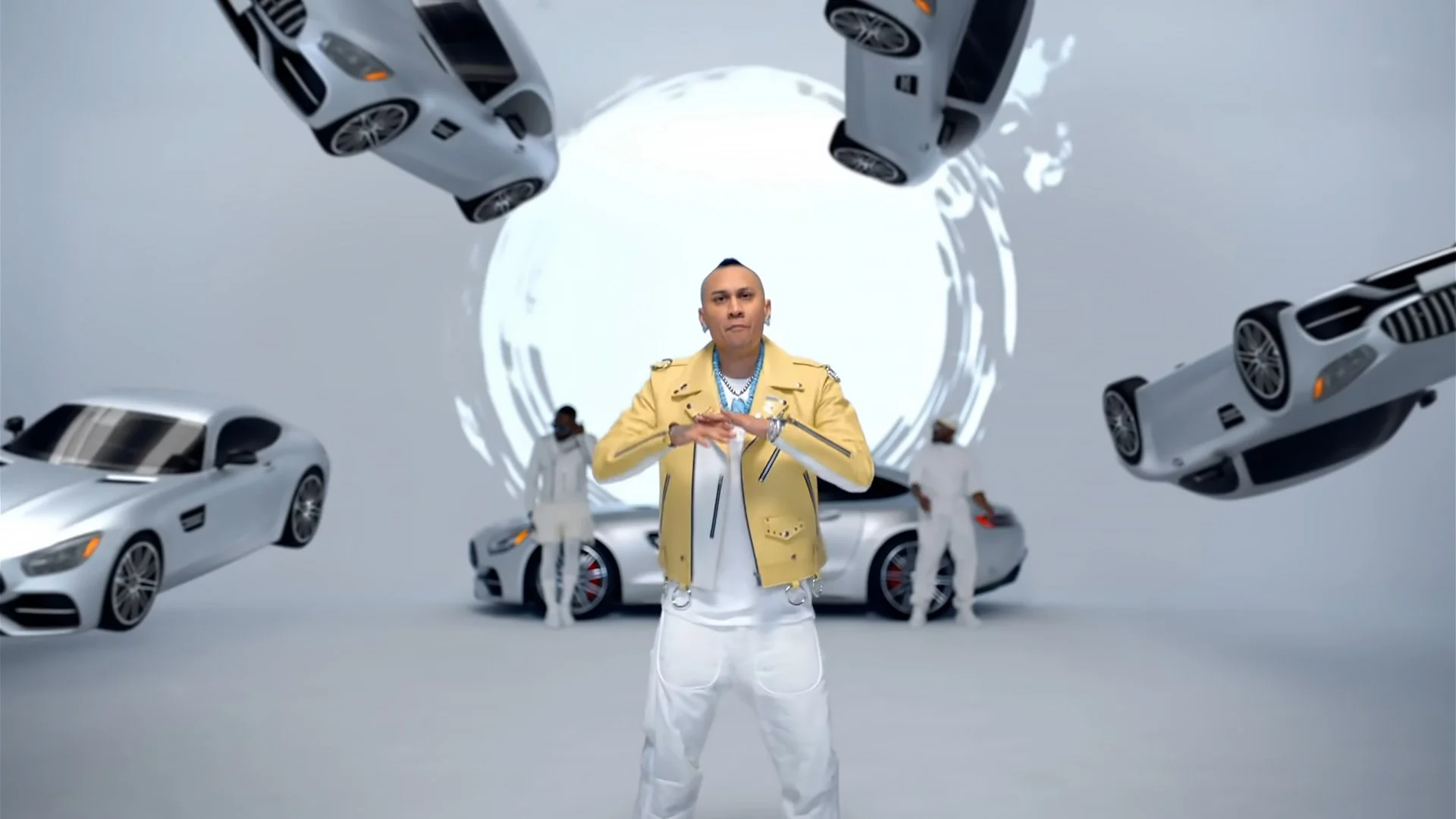 GIRL LIKE ME Shakira / Black Eyed Peas — CASKAL