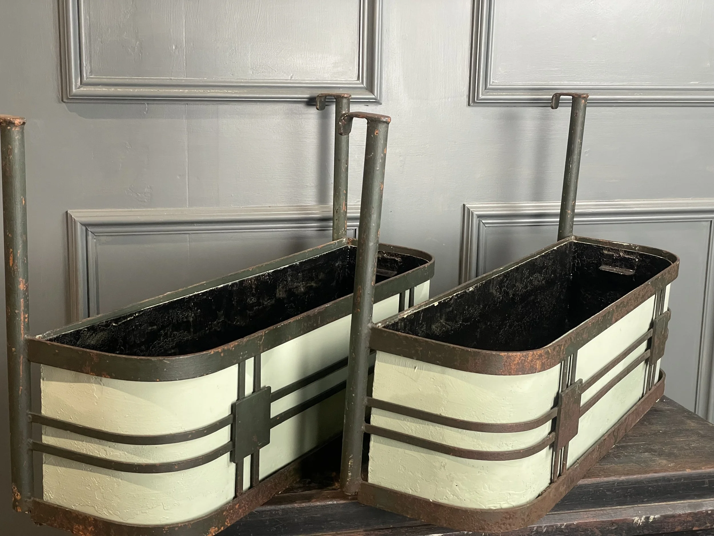 Art Deco Balcony Wall Planters