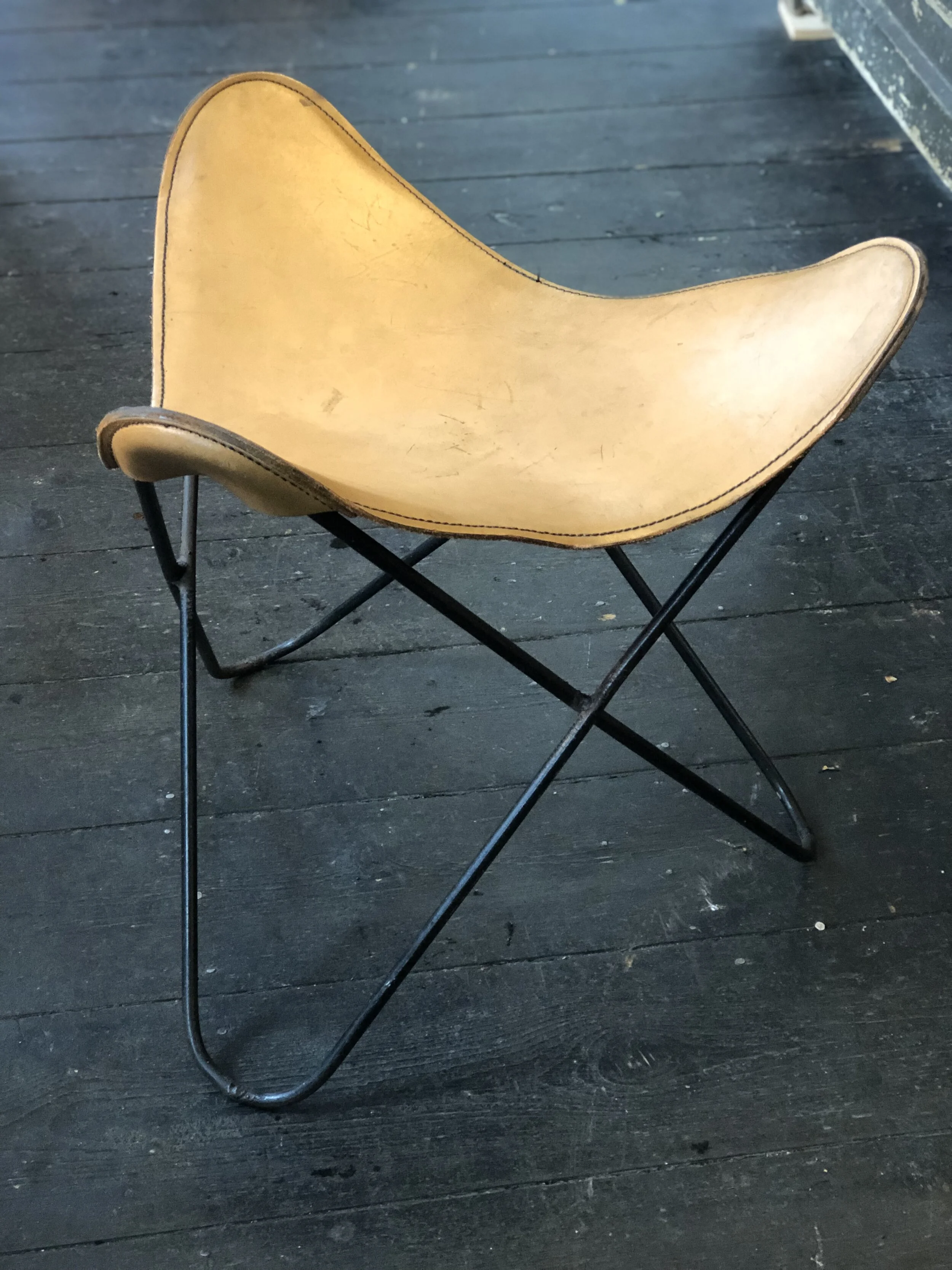 Vintage Knoll Butterfly Stool