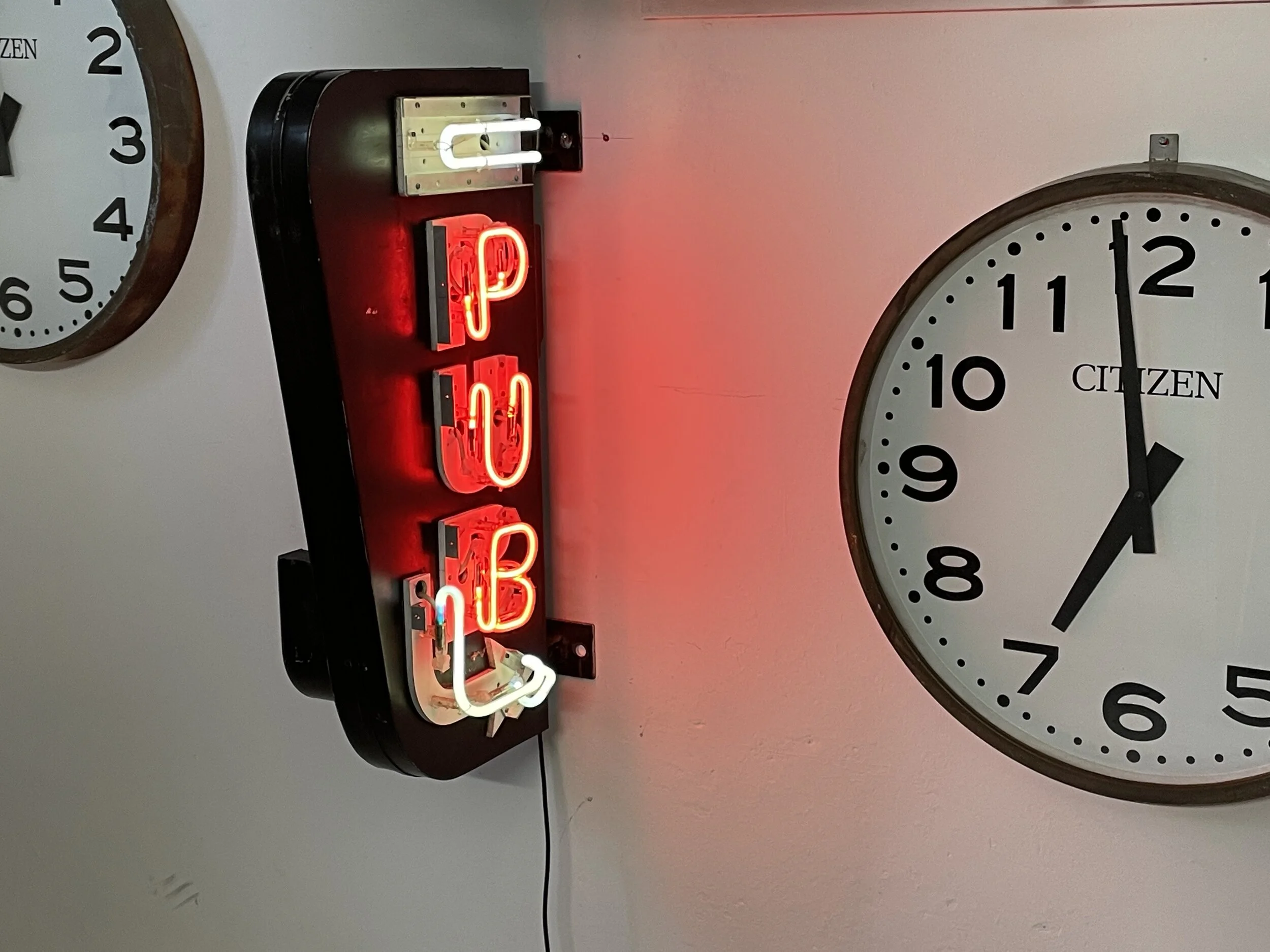 Original Neon Pub Sign