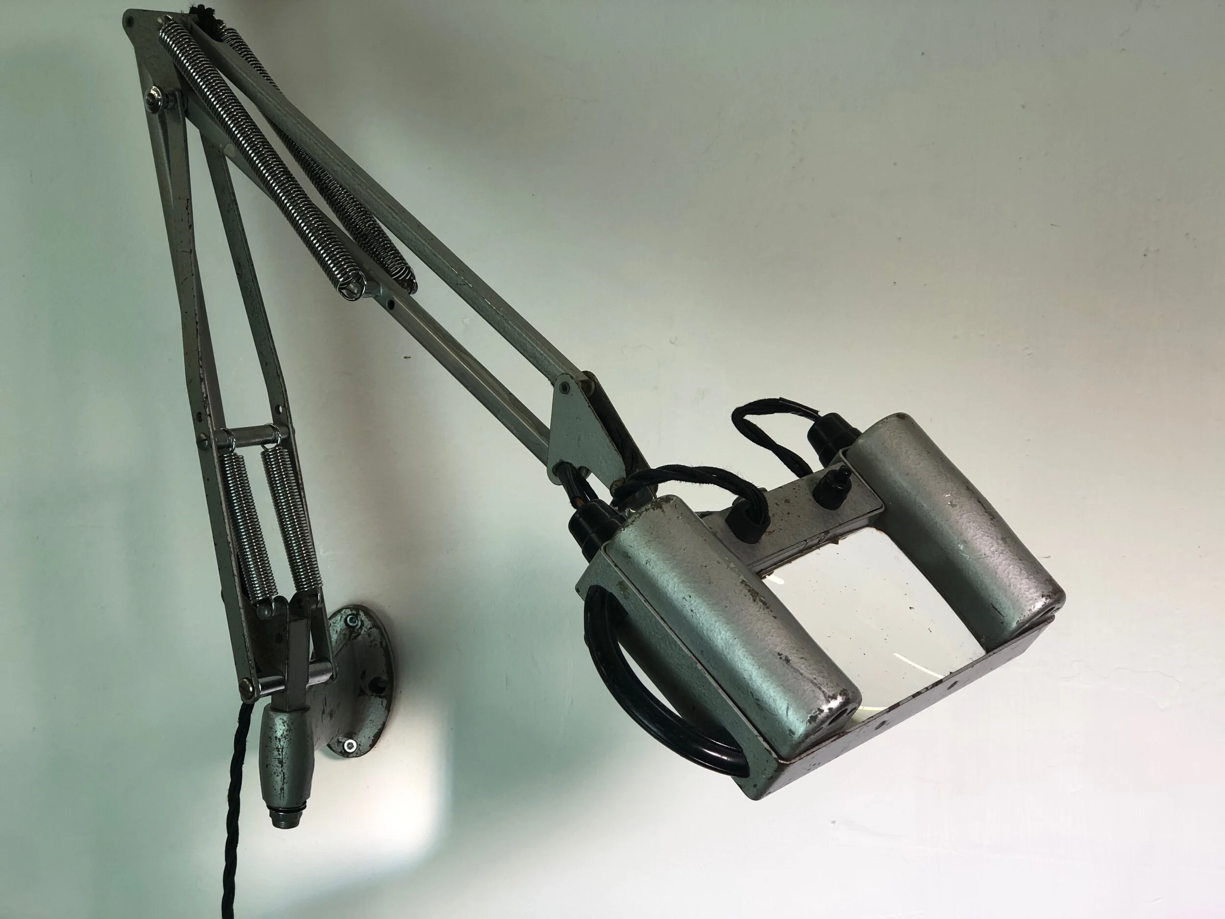 Herbert Terry 1431 Magnifying Lamp 1940s