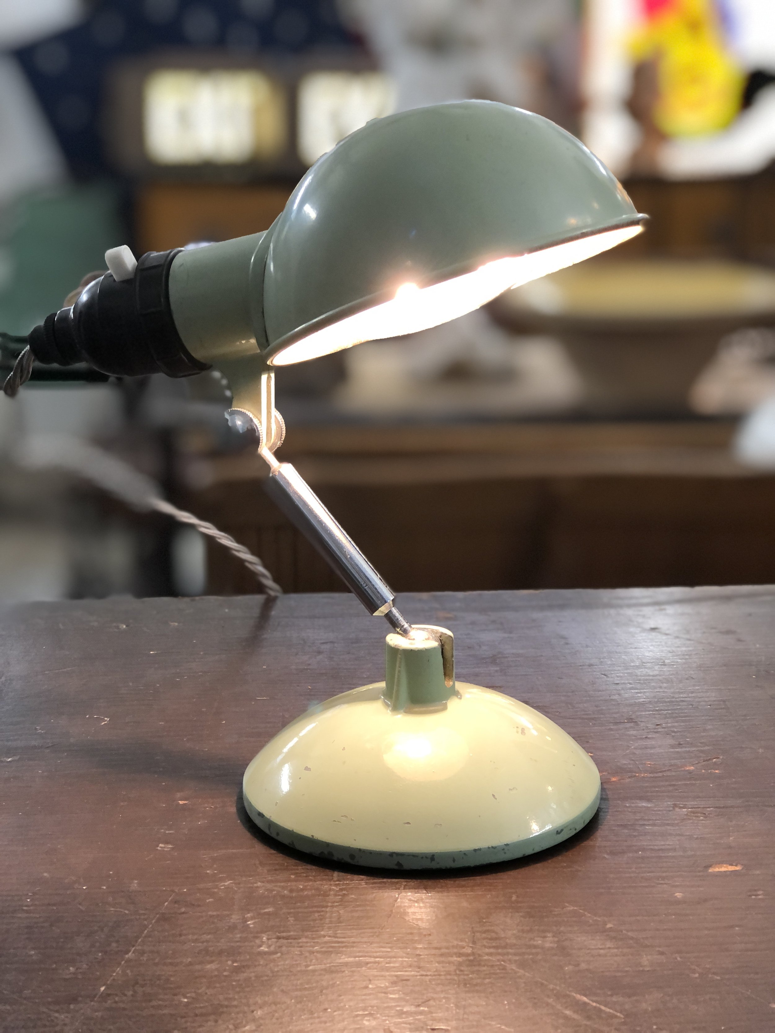 metek travel lamp