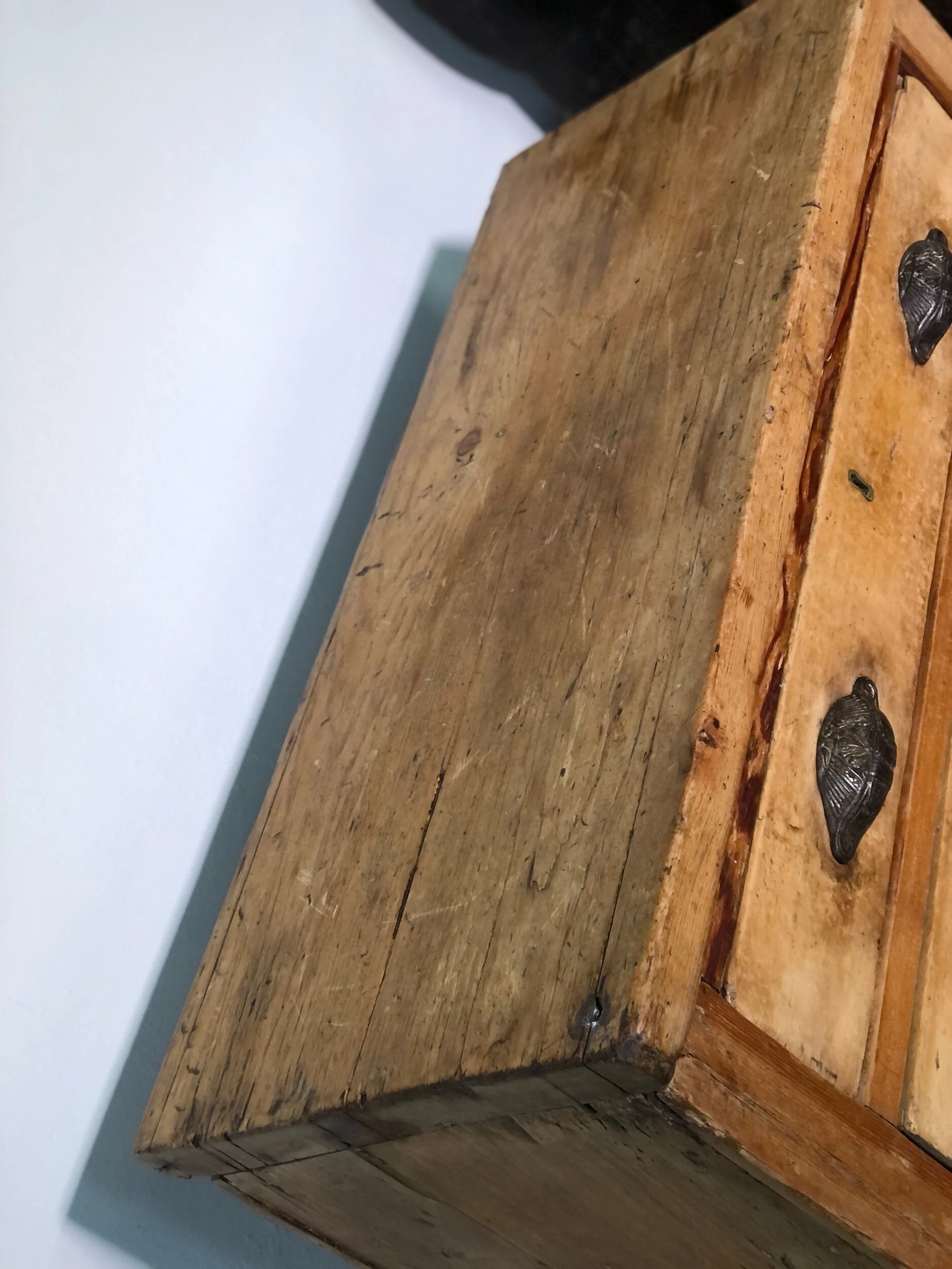 Antique Chest of Drawers