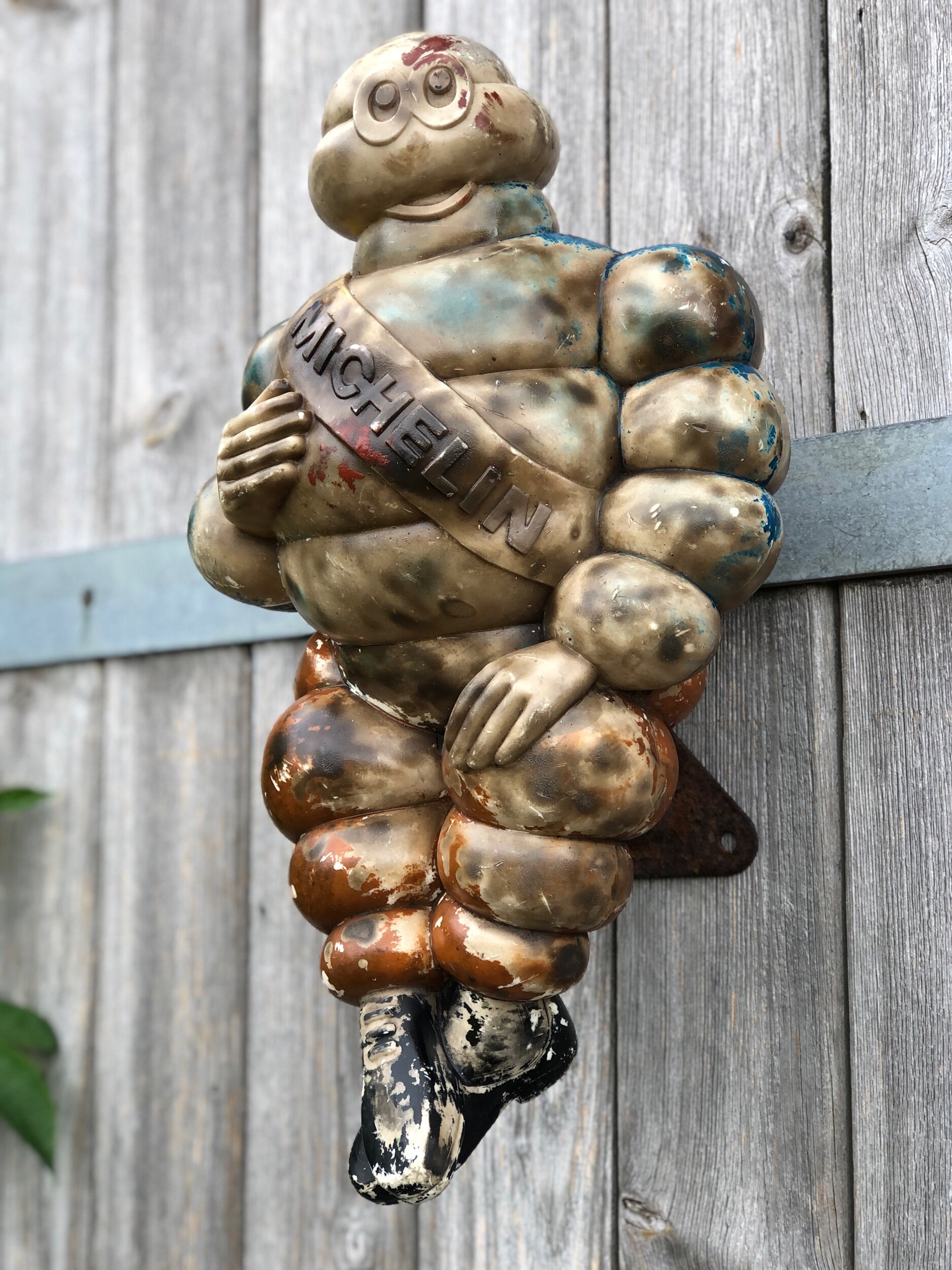 Michelin Man 1950s Digs Interiors