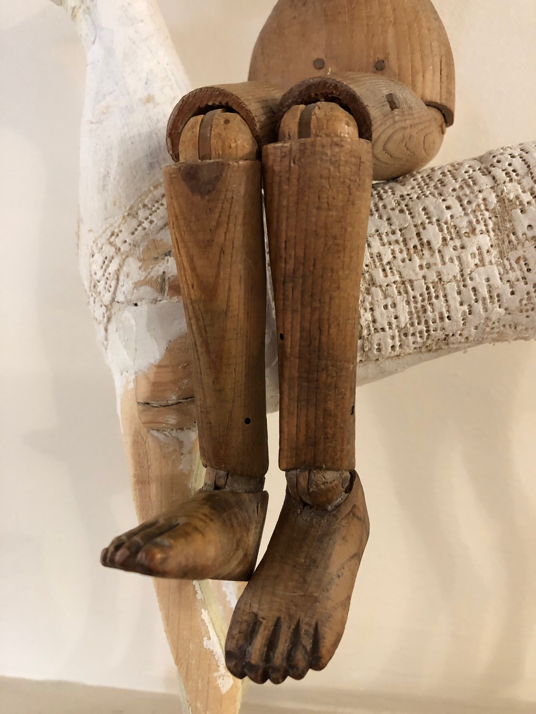 19th Century Artists Lay figure