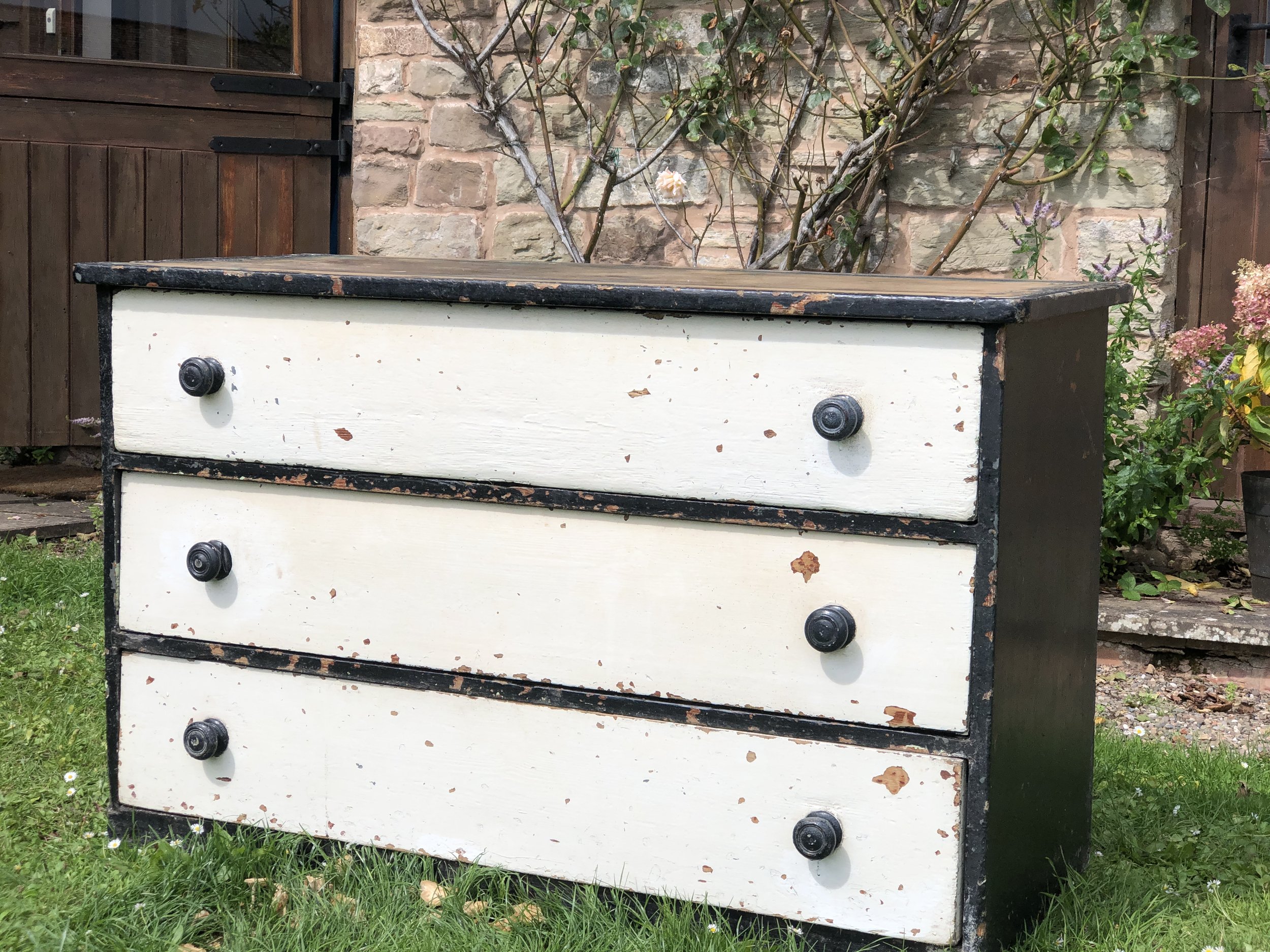 Victorian Chest of Drawers