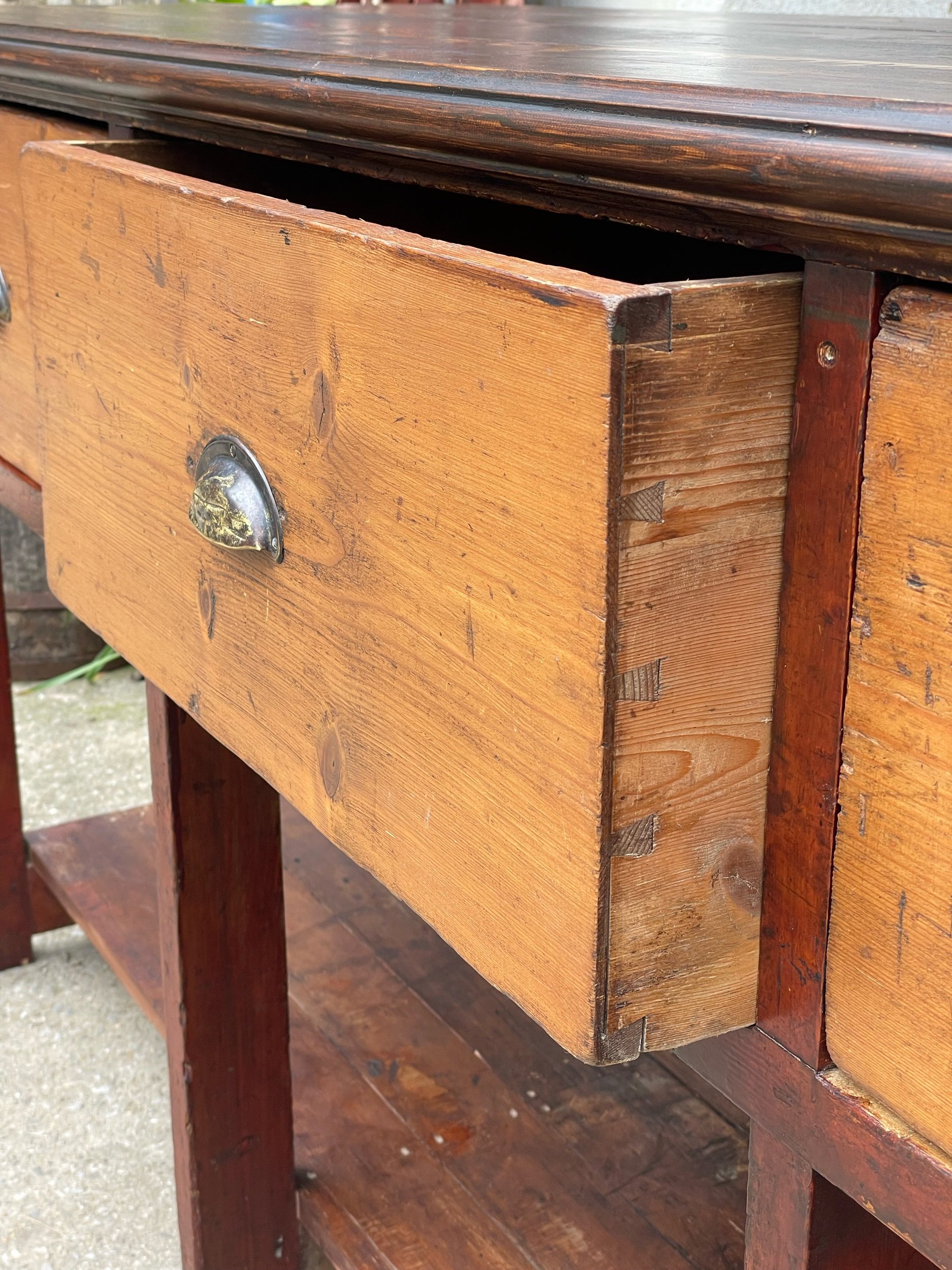 Victorian Free Standing Kitchen Counter