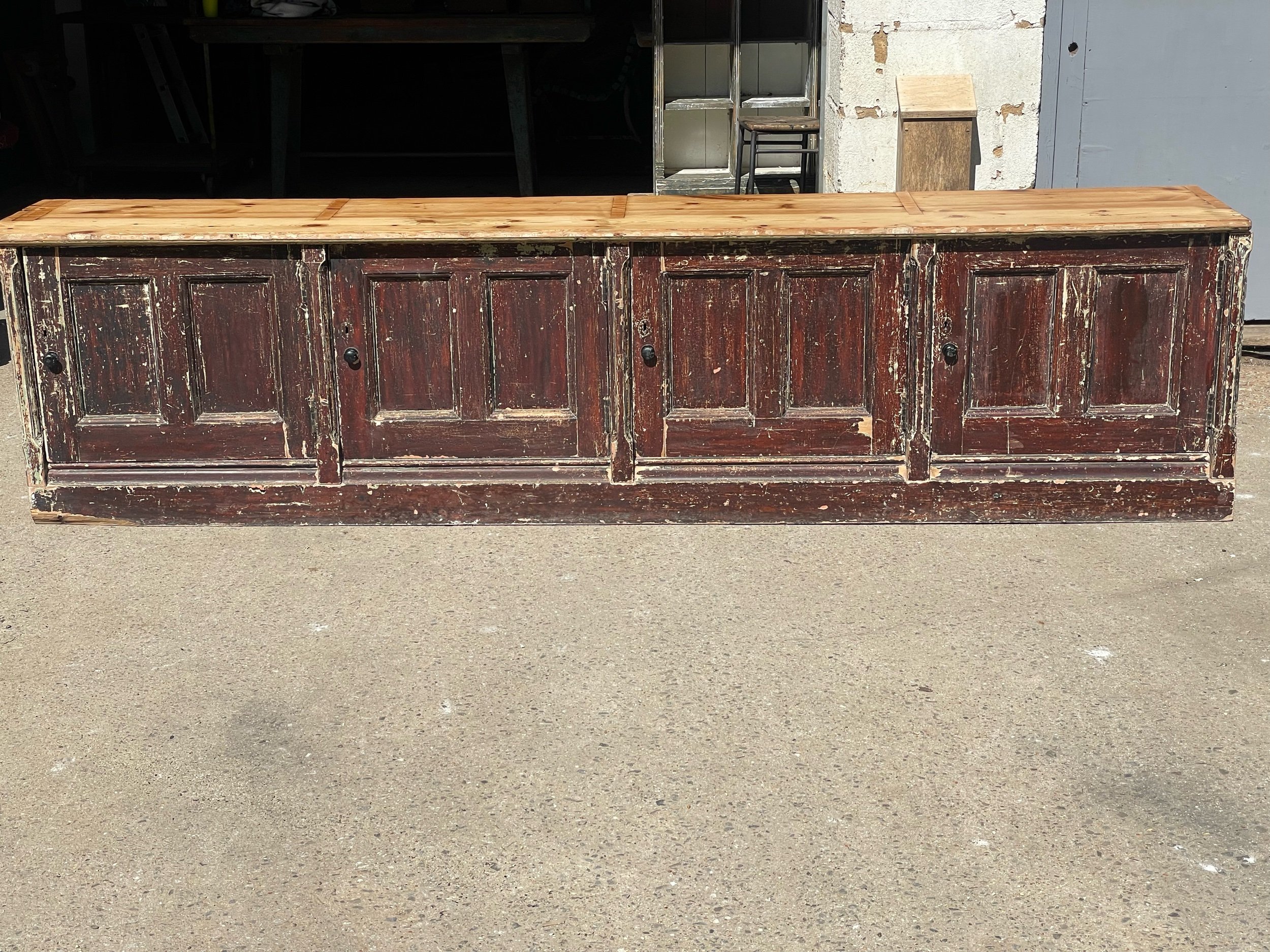 Georgian Dresser Base