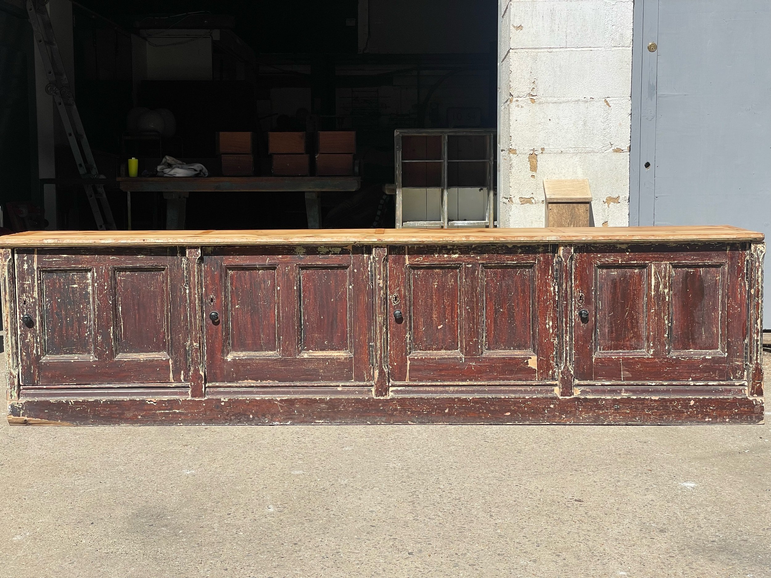 Georgian Dresser Base