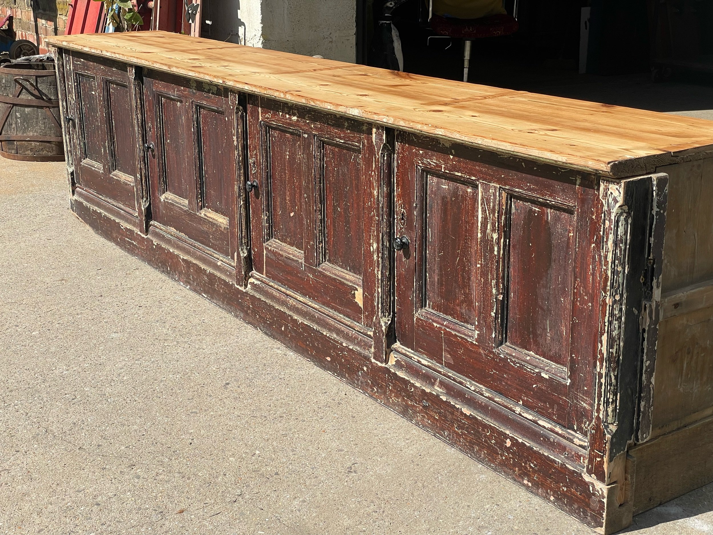 Georgian Dresser Base