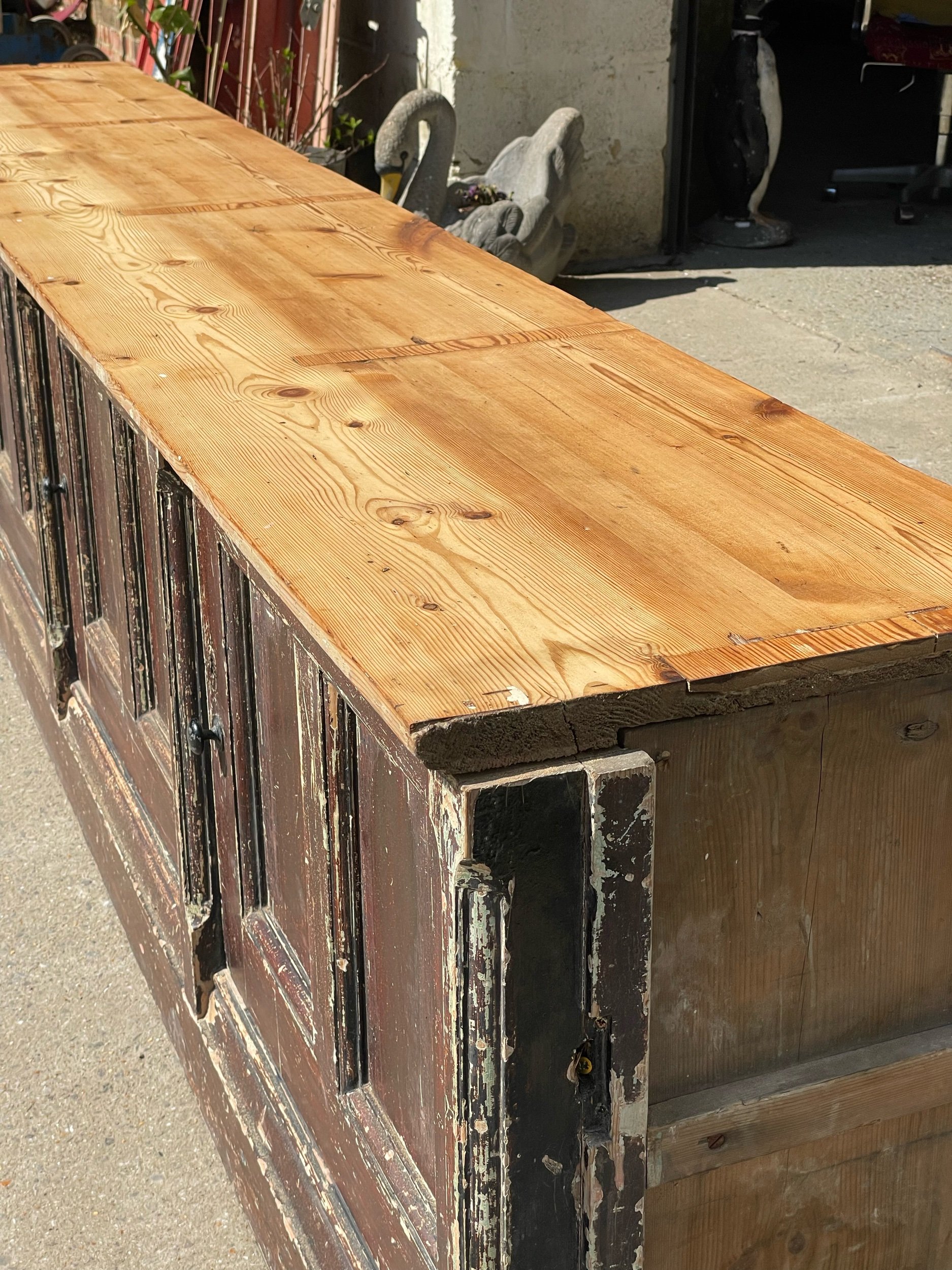 Georgian Dresser Base