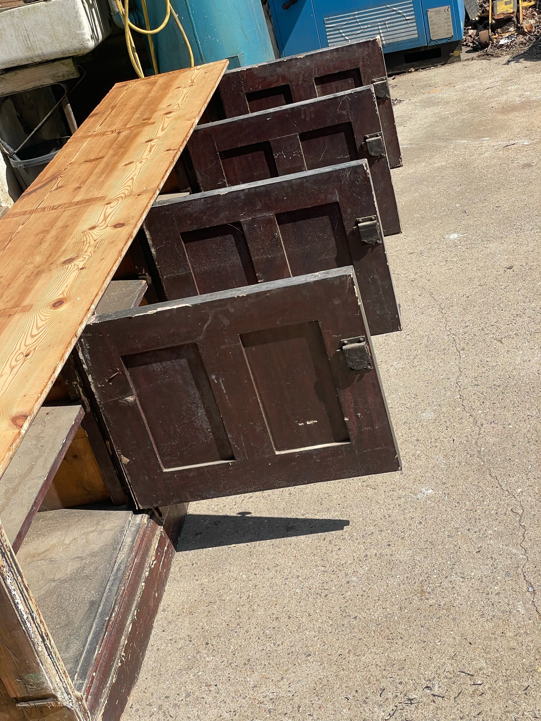 Georgian Dresser Base